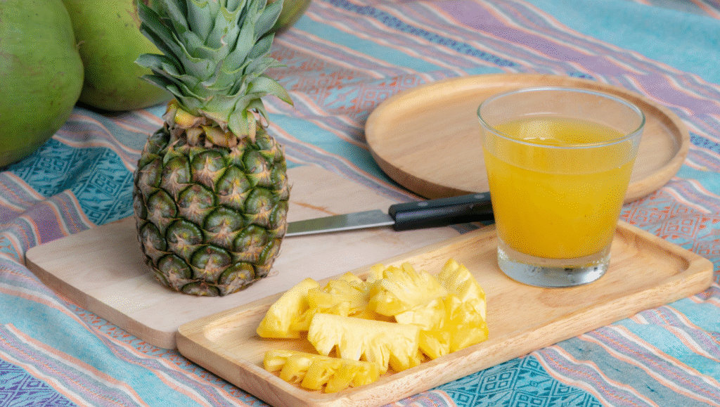 8. Best healthy juices for older people pineapple juice