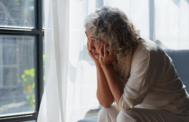 7 early warning signs your loved one is struggling at home